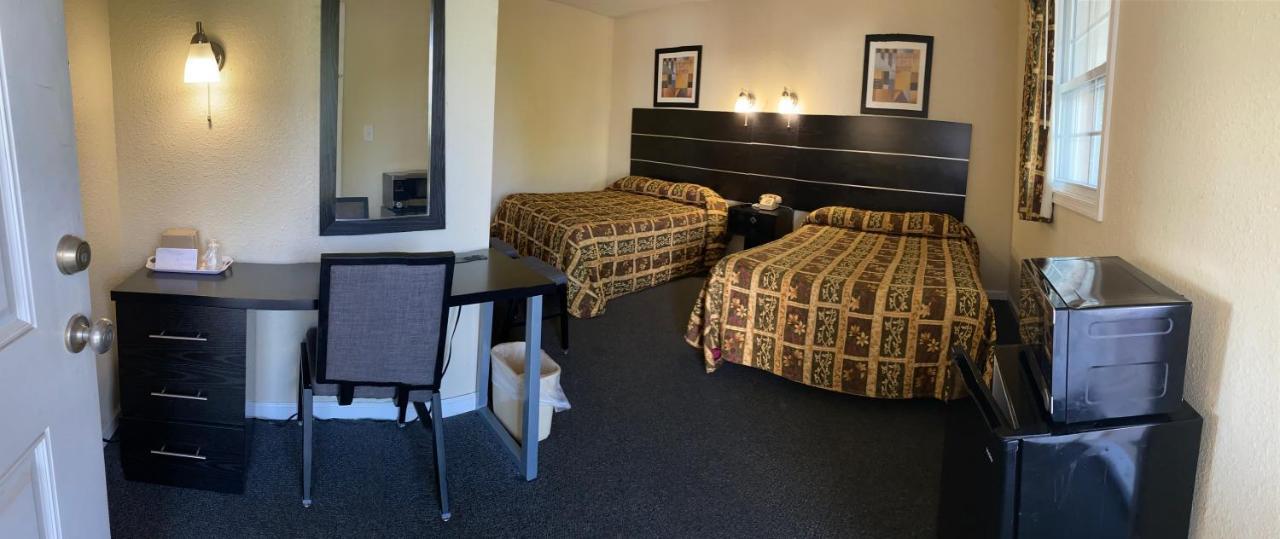 Penn Amish Motel Denver Bagian luar foto